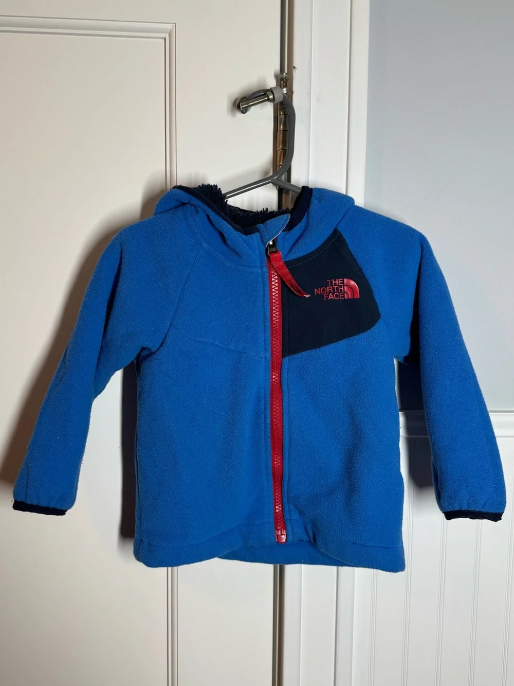 The north face baby boys blue teddy fleece lined zip up hooded jacket 12-18 mo.